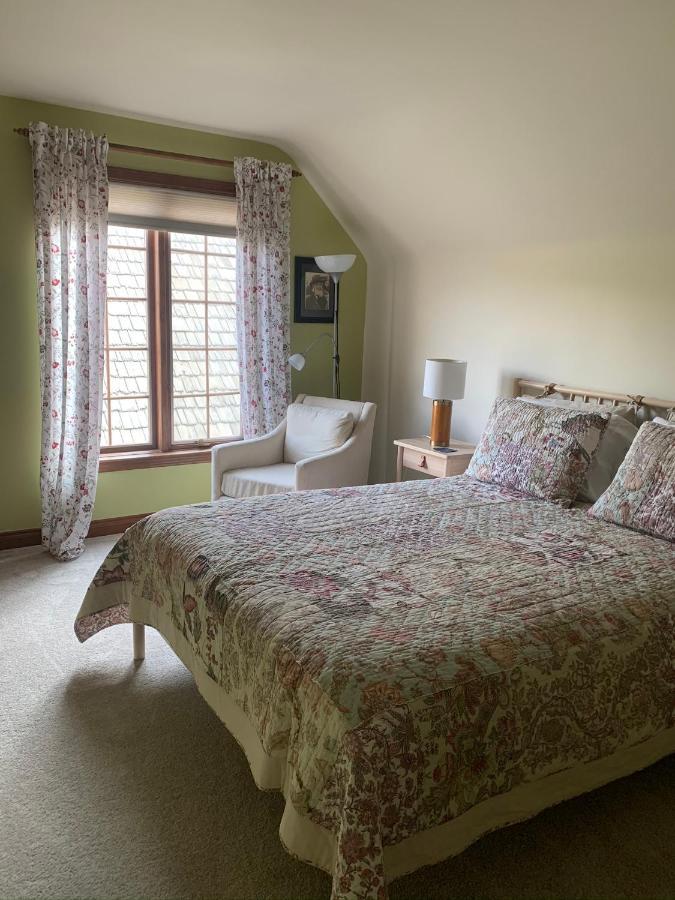 Cedar Gables Bed & Breakfast Niagara-on-the-Lake Екстериор снимка